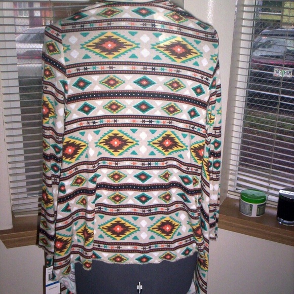 My Michelle" Jr Large Bohemian Beat Open Front Tribal Pattern Cardigan - Picture 6 of 8